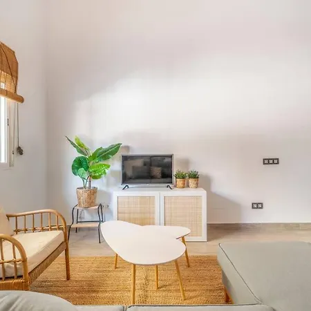Casa Calinda In El Palo - Tcm Apartment *
